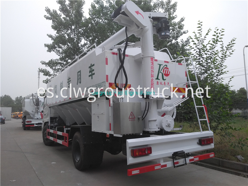 Bulk Feed Truck 4